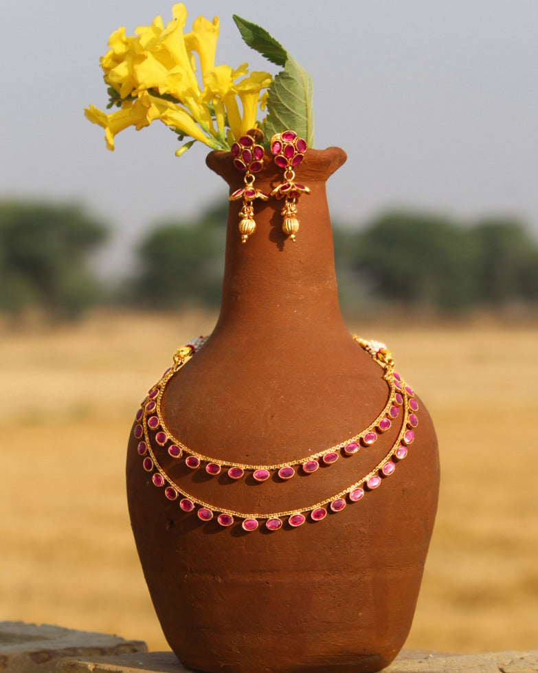 The Manik Haar